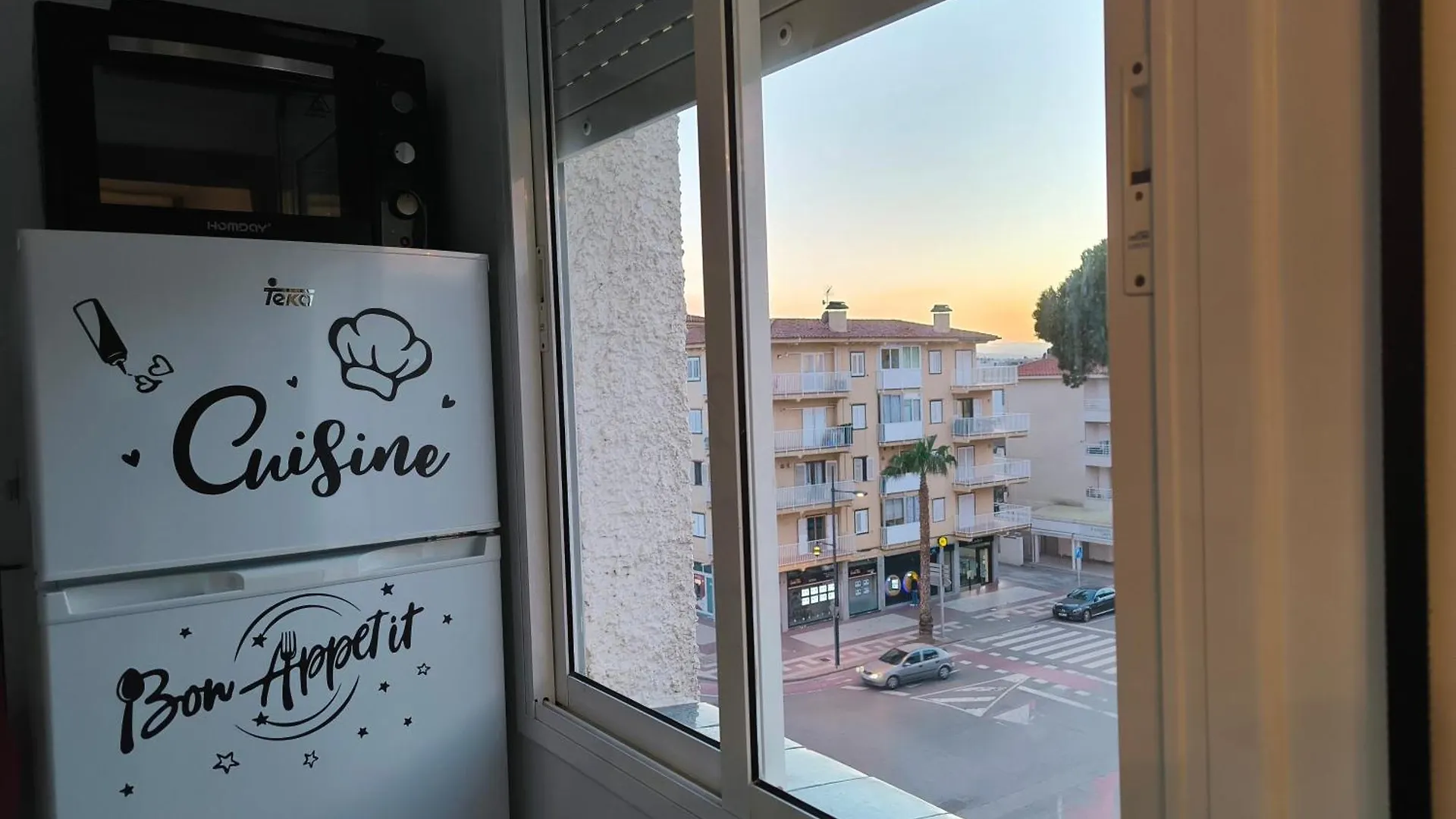 レスタルティットVibras Estartit Playa Y Piscinaアパートメント アパート レスタルティット