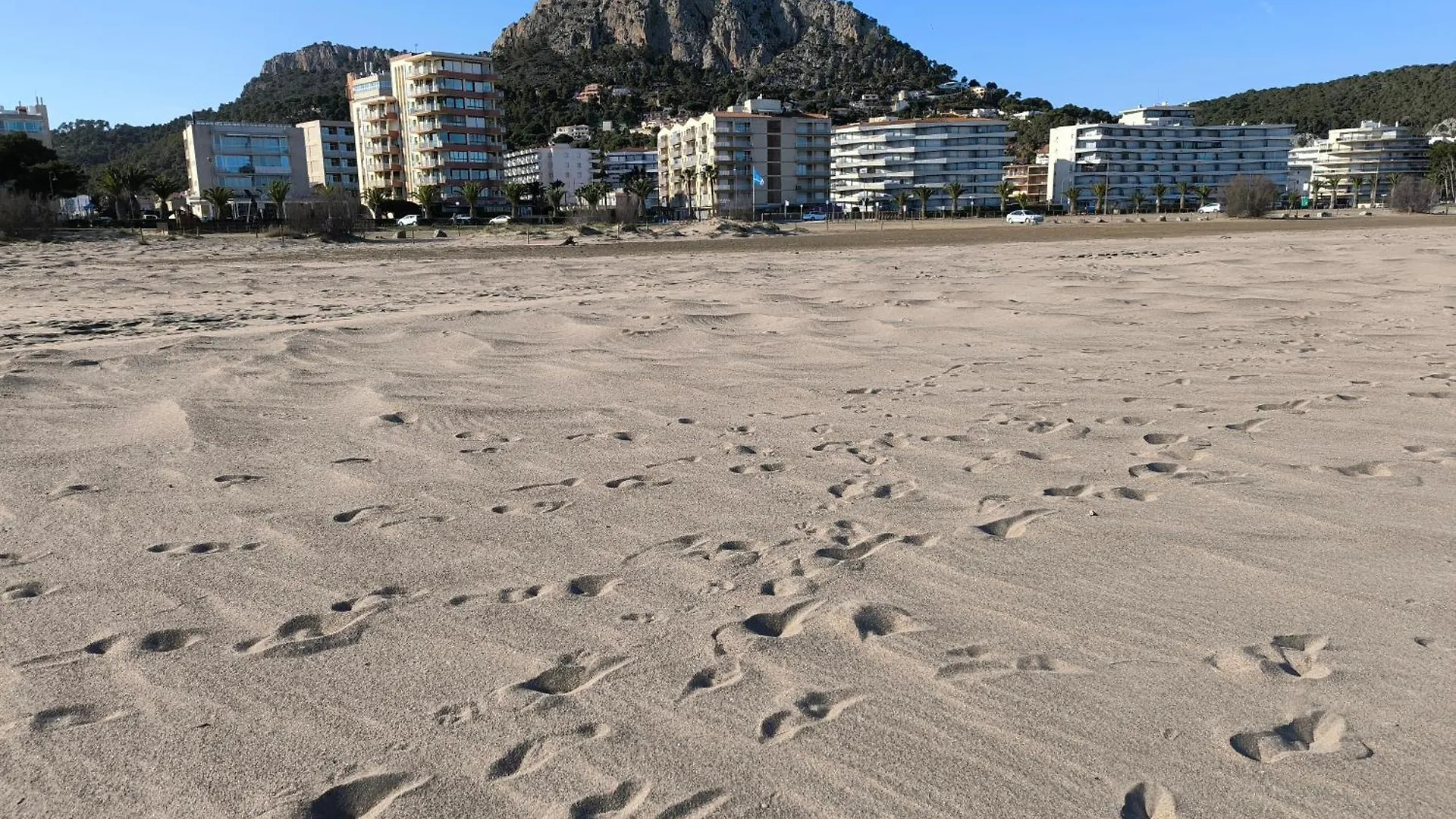 アパート レスタルティットVibras Estartit Playa Y Piscinaアパートメント スペイン